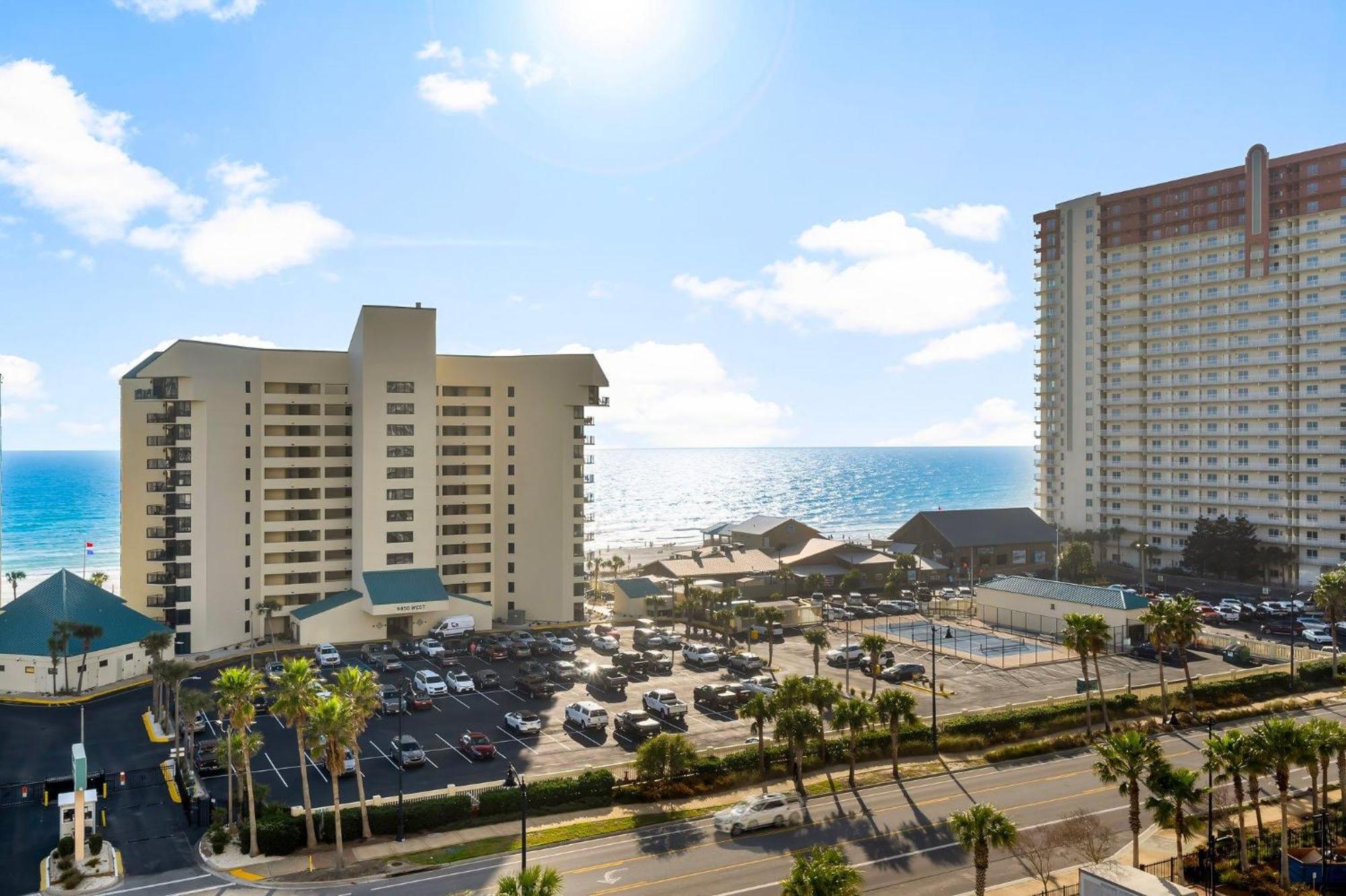 Laketown Wharf 713- Our Lil Sea-cret Holiday home