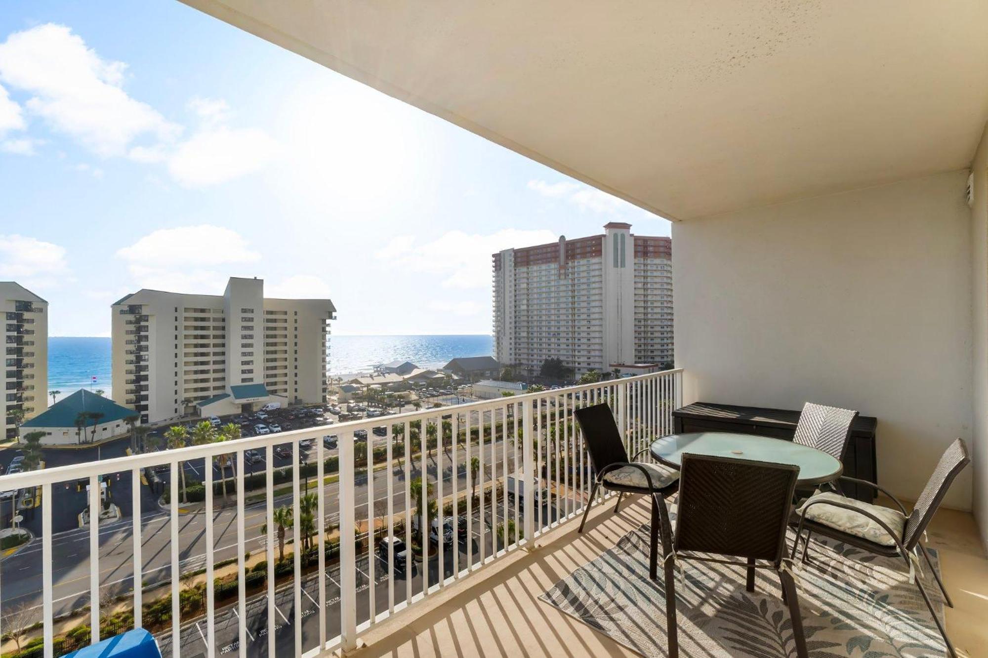 Laketown Wharf 713- Our Lil Sea-cret